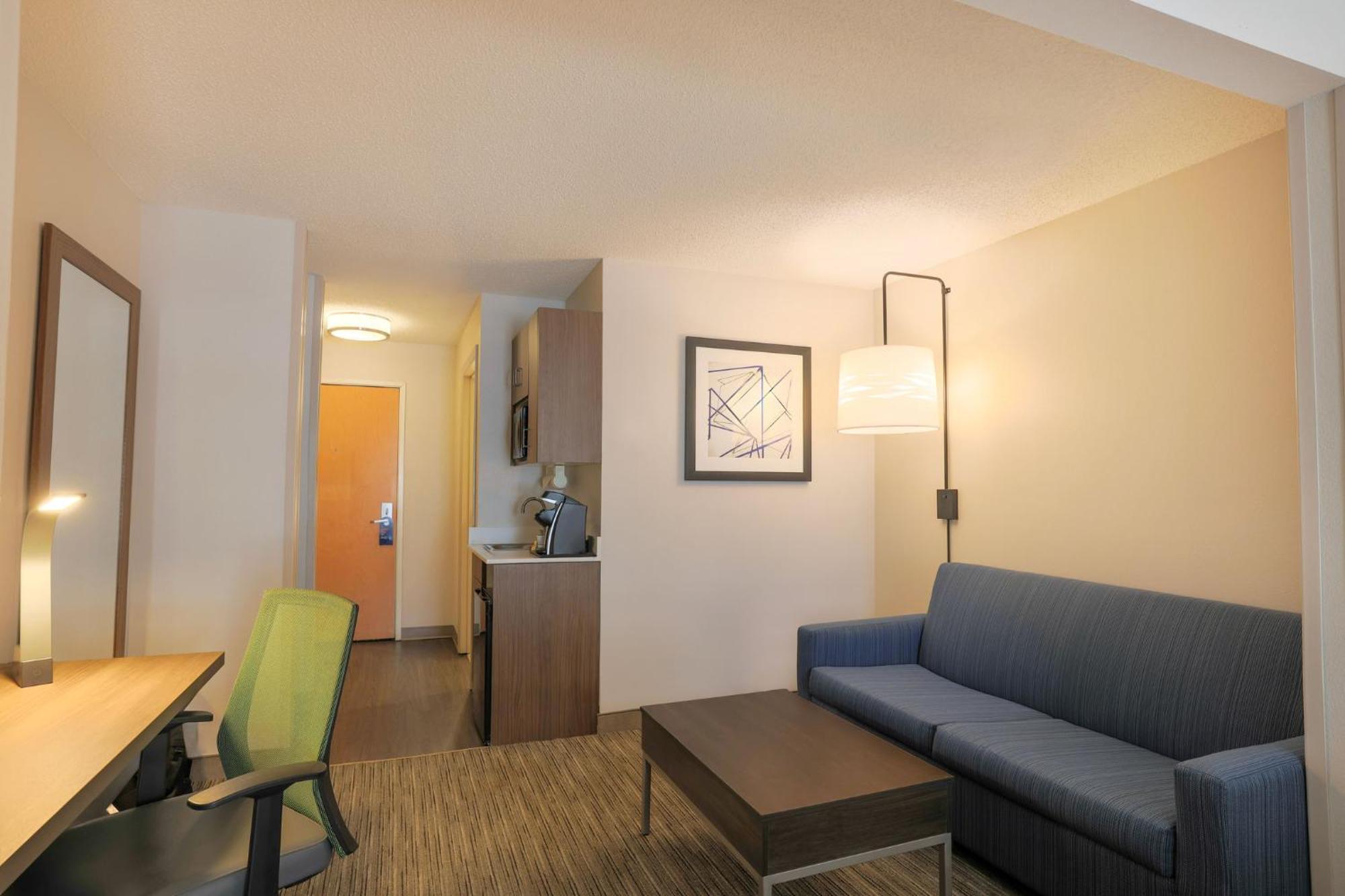 Holiday Inn Express Hotel & Suites Raleigh North - Wake Forest By Ihg Exterior foto
