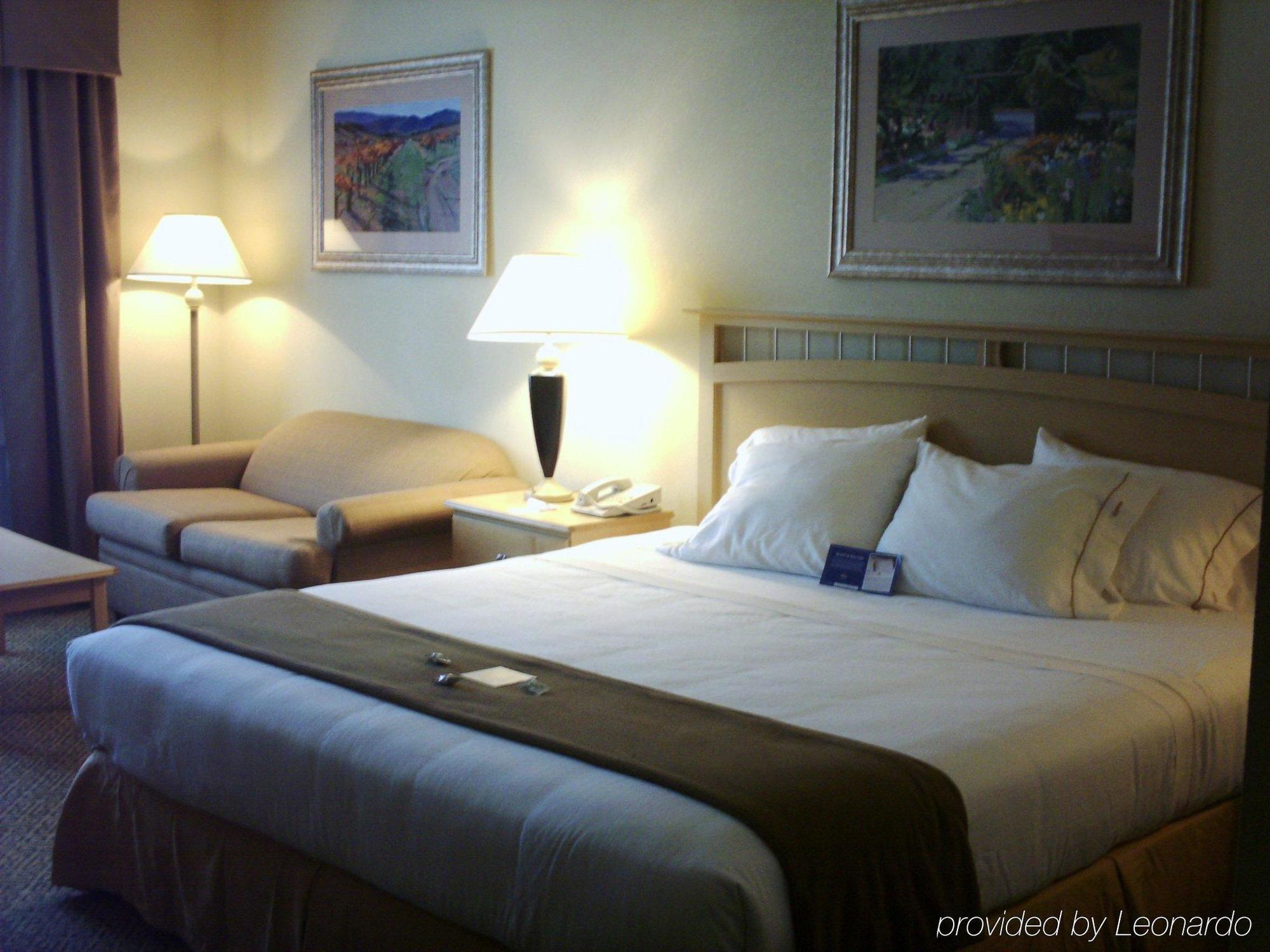 Holiday Inn Express Hotel & Suites Raleigh North - Wake Forest, An Ihg Hotel Zimmer foto